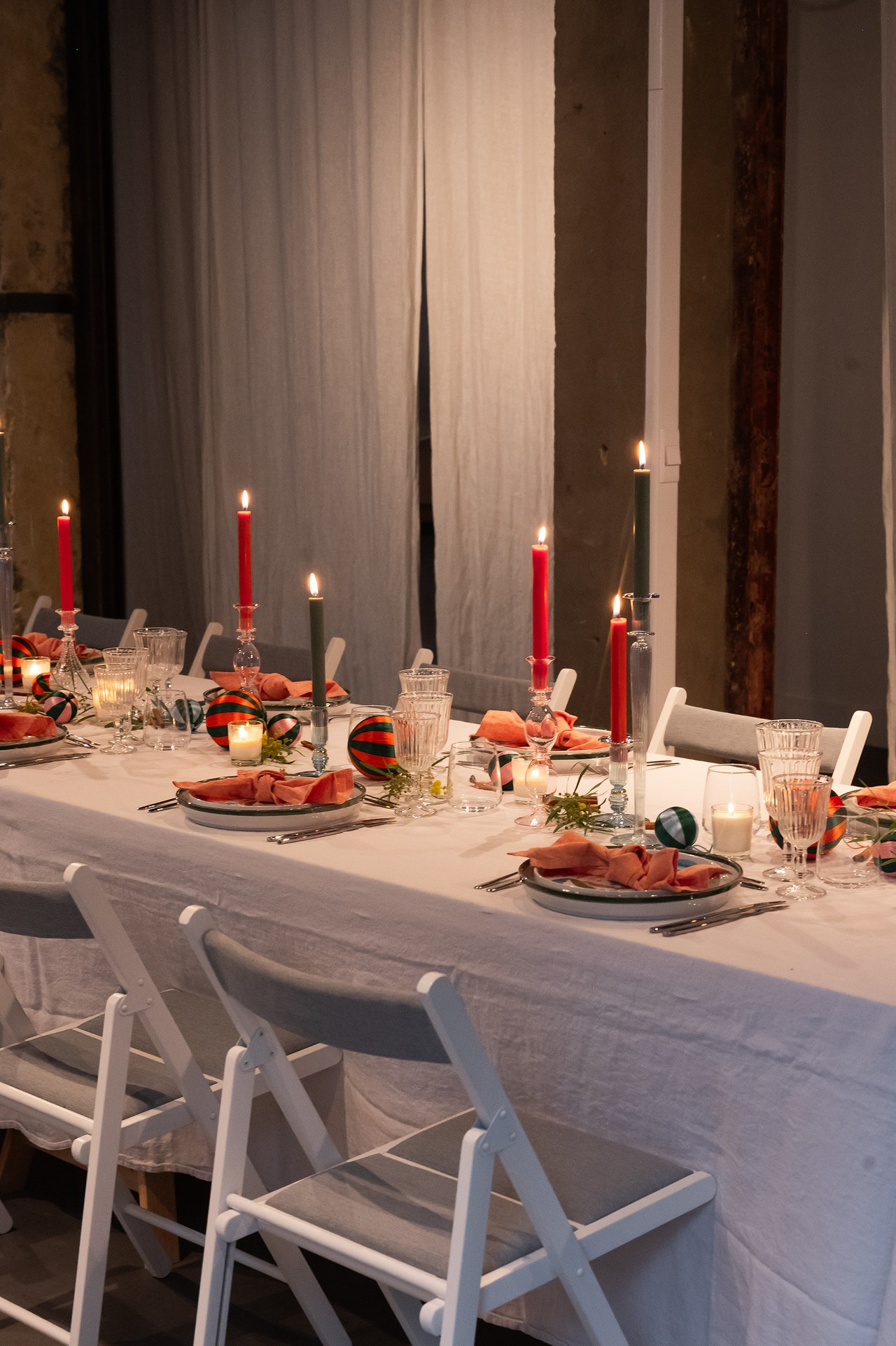 Table décorée pour les fêtes par Pistache Club